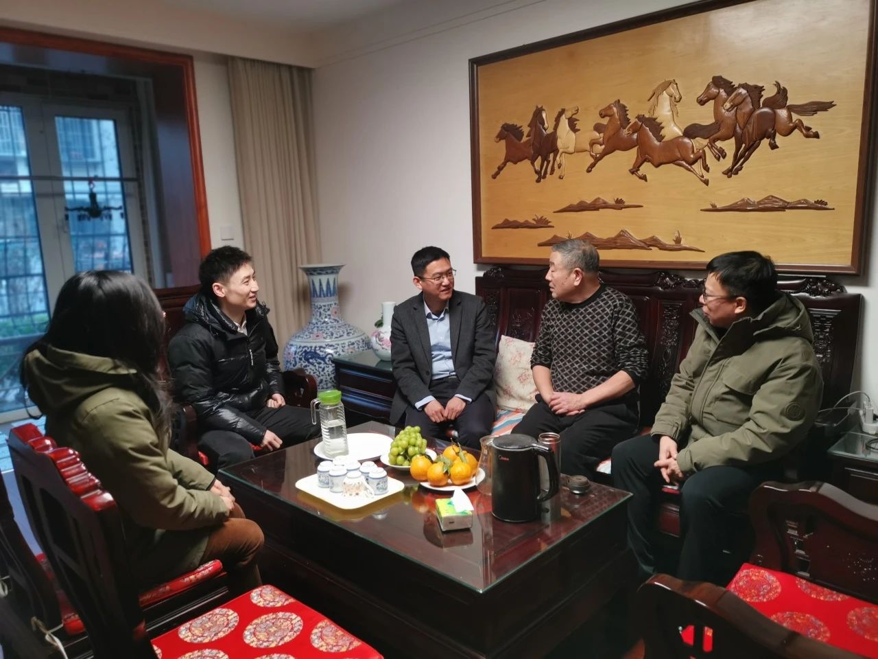 津投资本领导班子成员开展春节前走访慰问活动